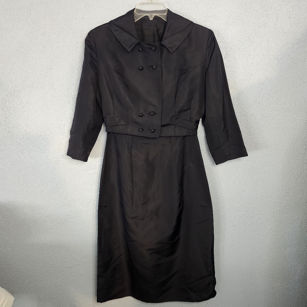 Elegant Black Midi Dress
